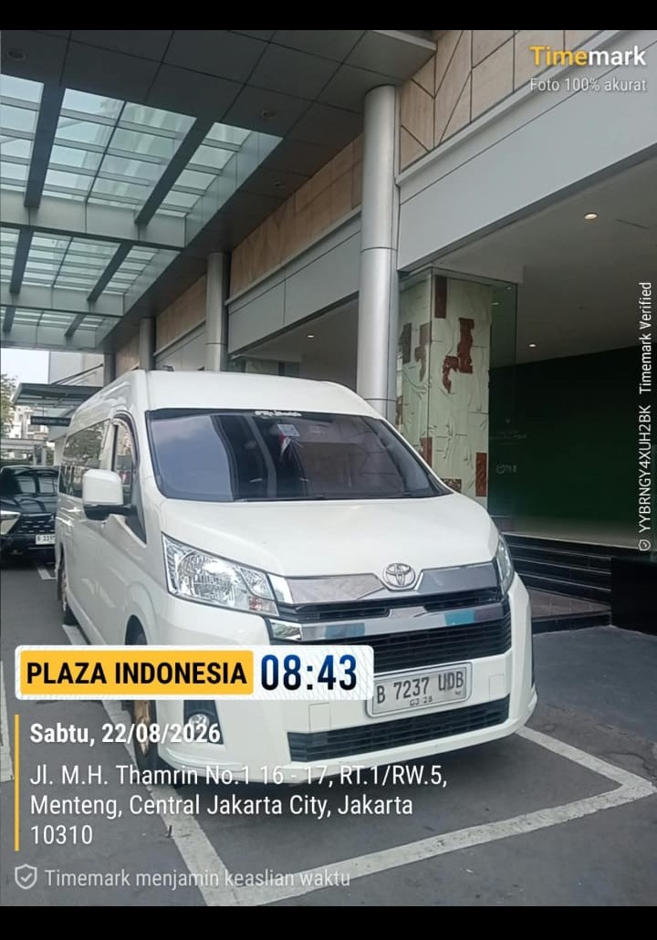 Hiace Syaka di Plaza Indonesia